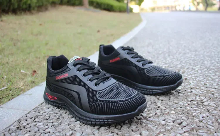 Men's Casual Sneakers New Breathable Sports Shoes